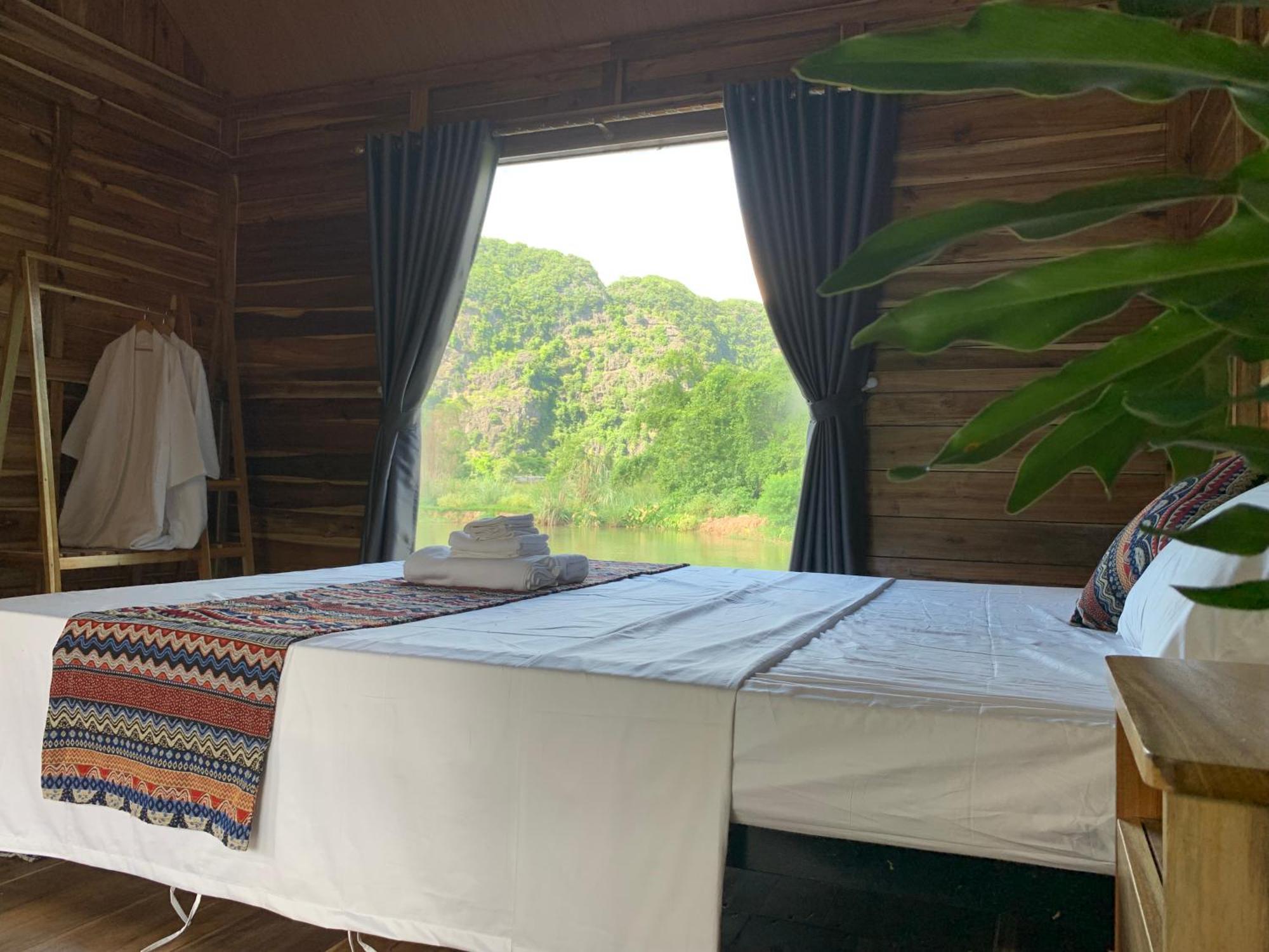 Peaceful Refuge Homestay นิญบิ่ญ ภายนอก รูปภาพ