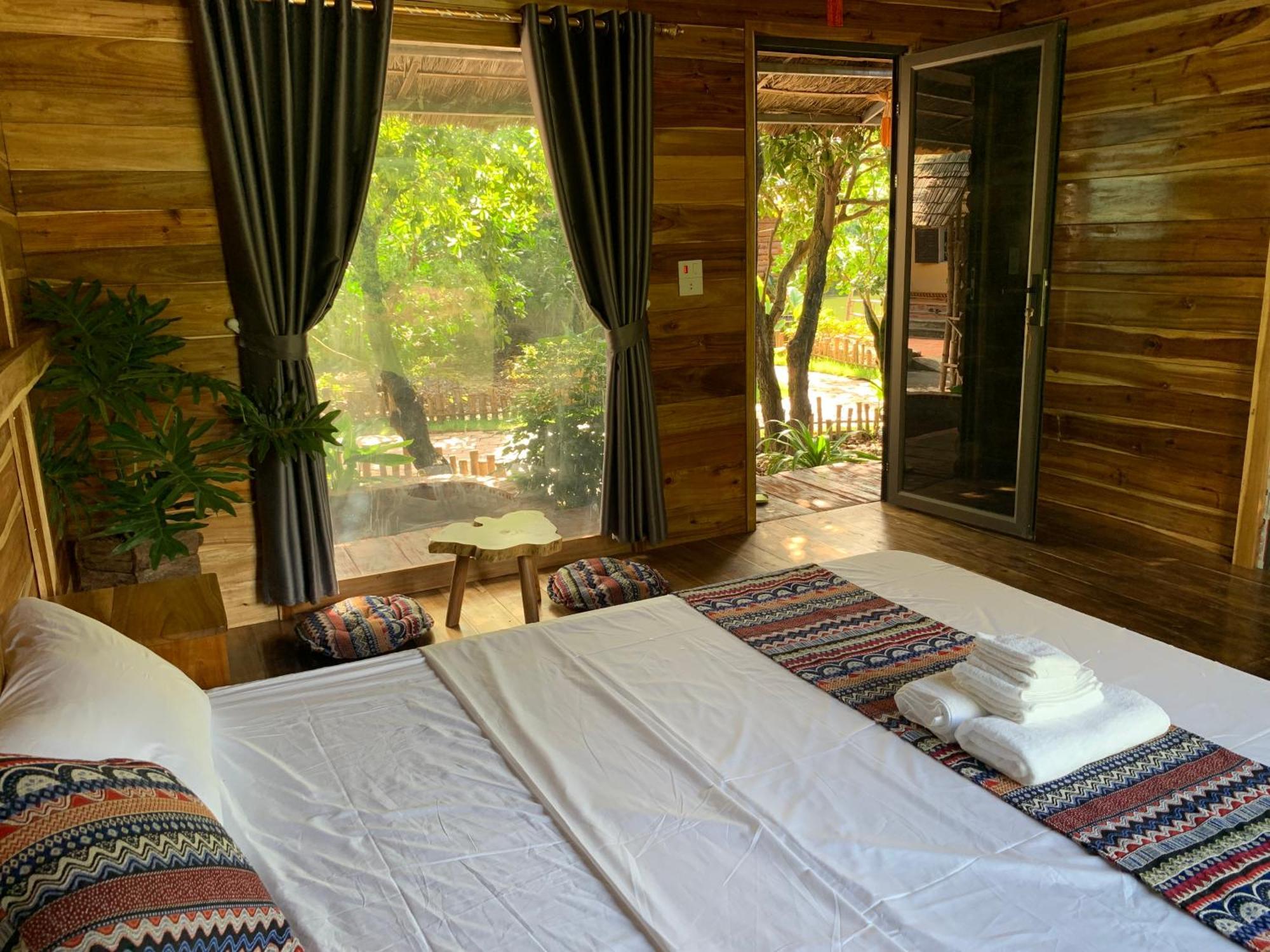 Peaceful Refuge Homestay นิญบิ่ญ ภายนอก รูปภาพ