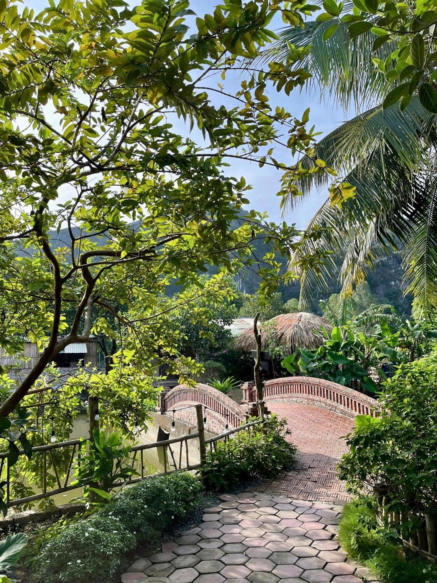 Peaceful Refuge Homestay นิญบิ่ญ ภายนอก รูปภาพ
